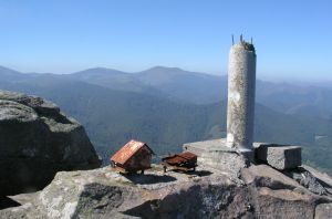 De top van de Pe&ntilde;a de Alba (1075m)